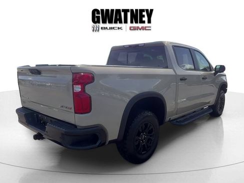 Used 2022 Chevrolet Silverado 1500 ZR2 w/ Technology Package AWD/4WD image 5