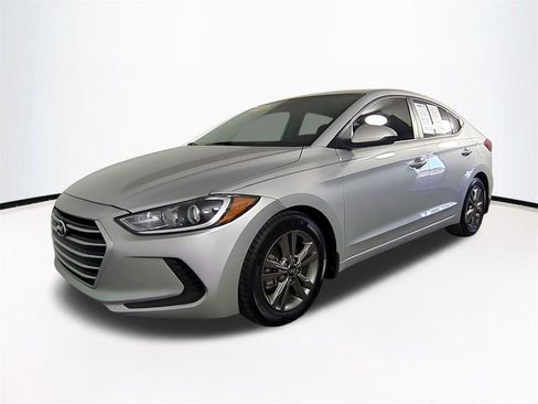 Used 2018 Hyundai Elantra SEL image 9