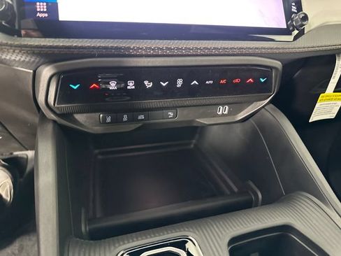 New 2026 Jeep Cherokee Limited AWD/4WD image 31