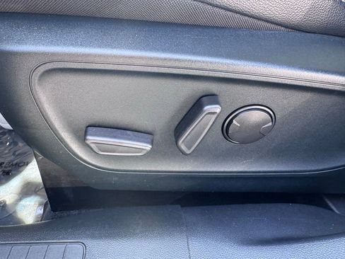 Used 2022 Ford Escape SEL FWD image 20