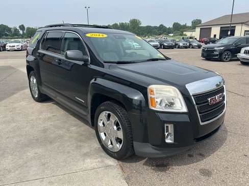 Used 2014 GMC Terrain SLT w/ Safety Package AWD/4WD image 3
