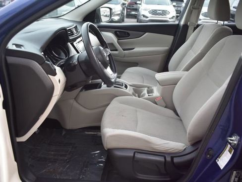 Used 2019 Nissan Rogue Sport S image 15