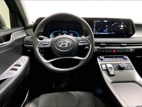 Used 2024 Hyundai Palisade SE AWD/4WD image 6