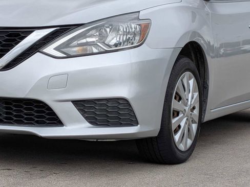 Used 2017 Nissan Sentra S FWD image 11