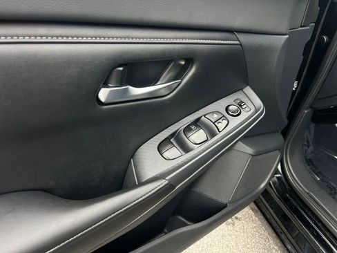 Used 2021 Nissan Sentra SV image 11