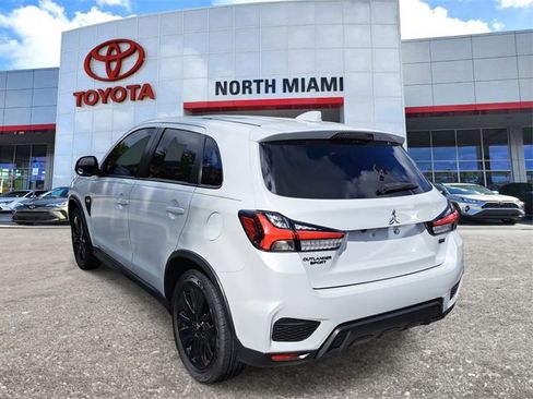 Used 2022 Mitsubishi Outlander Sport LE image 3