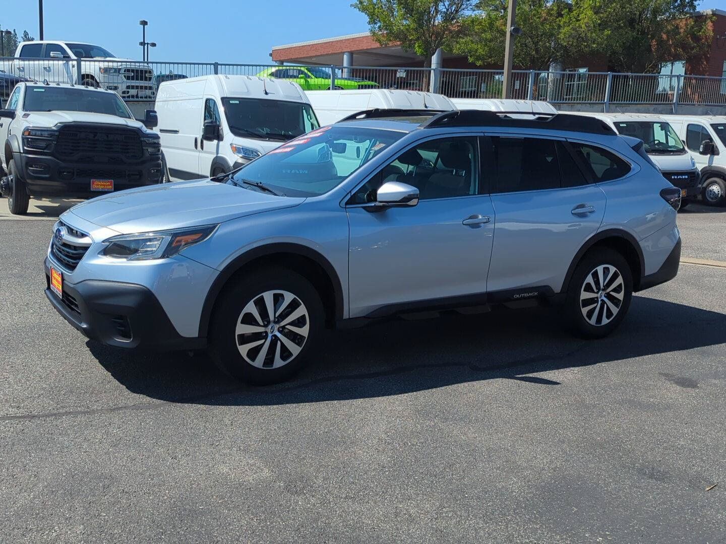 Used 2020 Subaru Outback Premium w/ Popular Package #1 AWD/4WD image 3