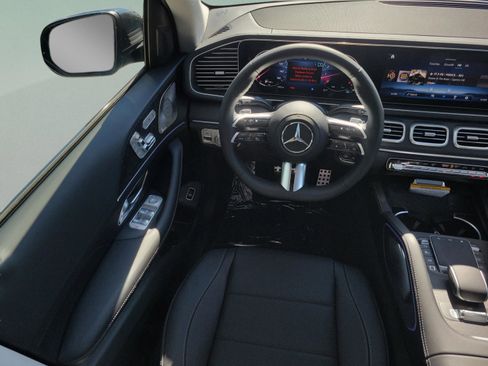 Used 2026 Mercedes-Benz GLS 450 4MATIC image 13