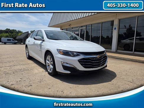 Used 2025 Chevrolet Malibu LT FWD image 1