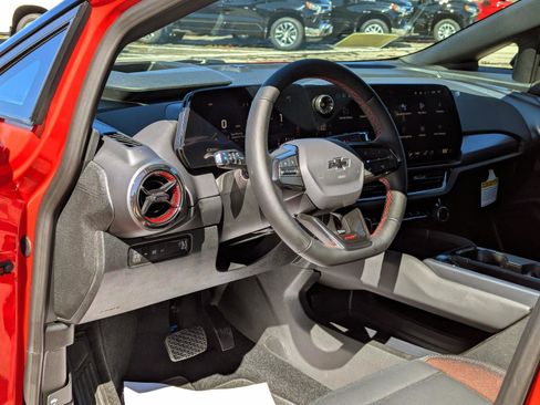 New 2026 Chevrolet Equinox EV RS image 19