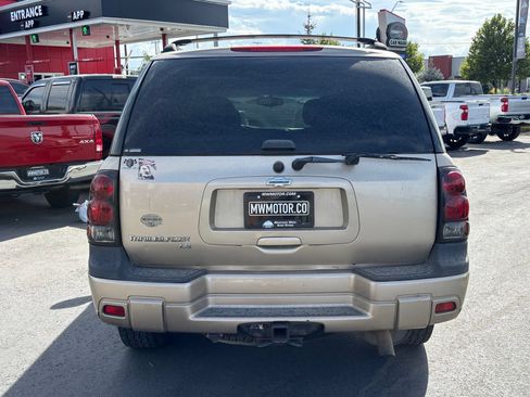 Used 2005 Chevrolet TrailBlazer LS w/ LS Preferred Equipment Group AWD/4WD image 4