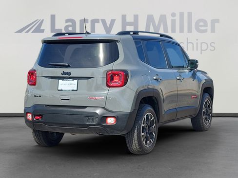Used 2023 Jeep Renegade Trailhawk w/ Sun/Sound Group AWD/4WD image 5