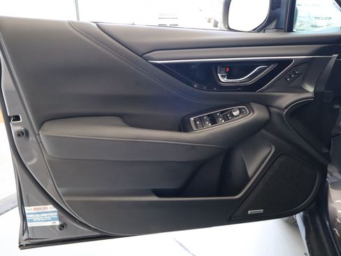 Used 2025 Subaru Outback Touring w/ Popular Package #2 image 12