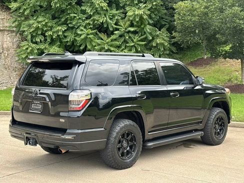 Used 2020 Toyota 4Runner Nightshade AWD/4WD image 4
