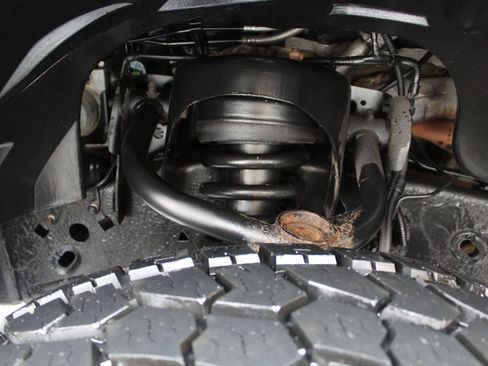 Used 2015 Ford F150 Lariat w/ Equipment Group 502A Luxury image 12