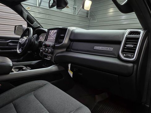 Used 2019 RAM 1500 Big Horn AWD/4WD image 14