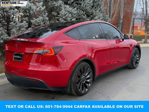 Used 2022 Tesla Model Y Performance image 9