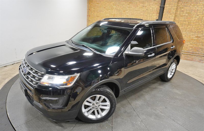 Used 2017 Ford Explorer 4WD image 2