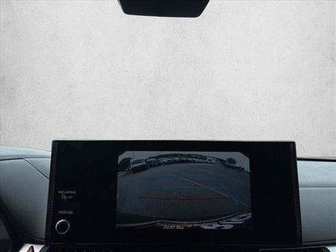 Certified 2026 Toyota Sienna XLE FWD image 14