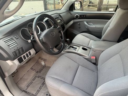 Used 2005 Toyota Tacoma 2WD Access Cab image 8