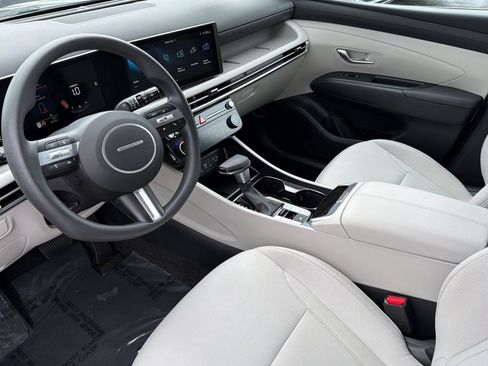 Certified 2025 Hyundai Tucson SEL image 13