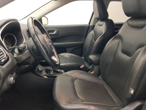 Used 2018 Jeep Compass Limited AWD/4WD image 17