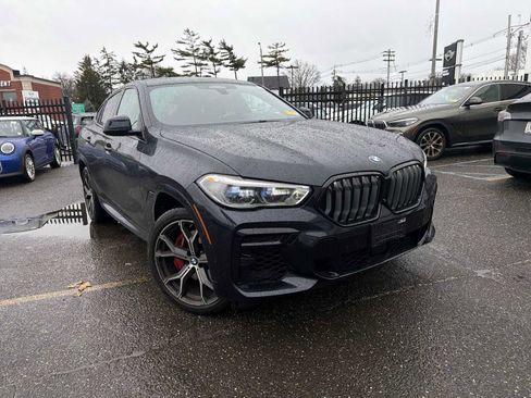 Certified 2023 BMW X6 xDrive40i w/ Executive Package image 2