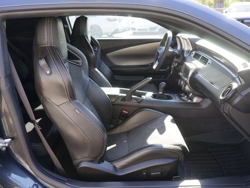 Used 2015 Chevrolet Camaro SS w/ SS Performance Package image 17