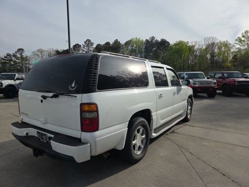 Used 2003 GMC Yukon XL Denali image 8