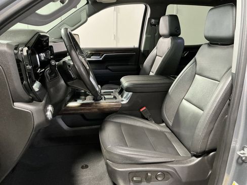 Used 2023 GMC Sierra 1500 Elevation w/ Elevation Premium Package image 21