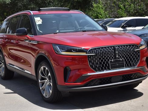 New 2026 Lincoln Aviator Reserve w/ Illumination Package AWD/4WD image 3