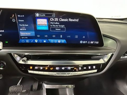 Used 2024 Cadillac Lyriq Tech AWD/4WD image 27