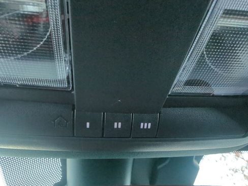 Used 2022 Dodge Challenger GT w/ Driver Convenience Group image 22