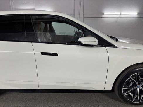 Used 2026 BMW iX xDrive45 AWD/4WD image 8
