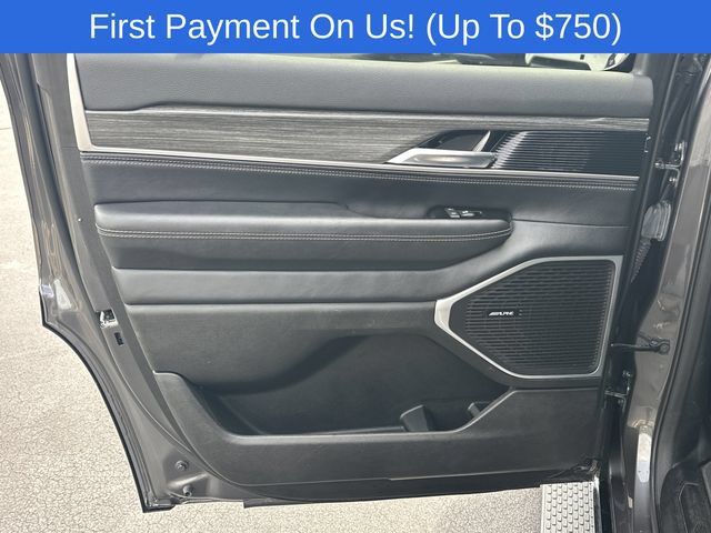 Used 2024 Jeep Wagoneer Series II w/ Flexible Seating Group AWD/4WD image 23