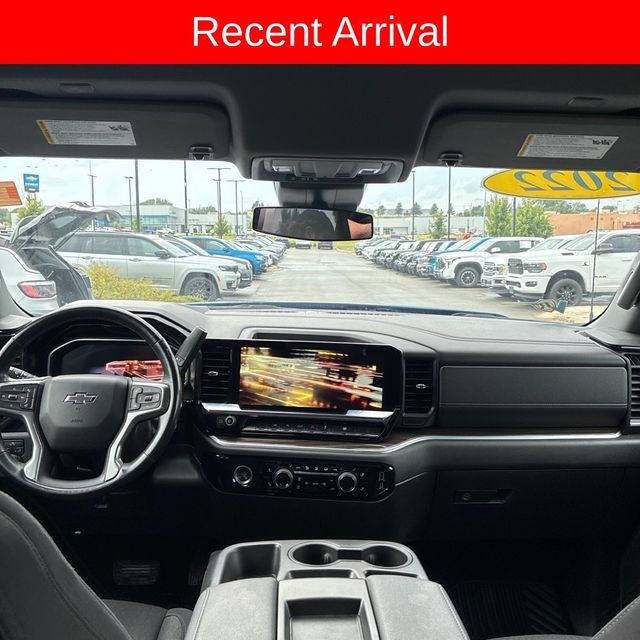 Used 2022 Chevrolet Silverado 1500 RST AWD/4WD image 4