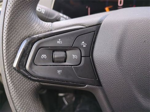 Certified 2025 Chevrolet Trax LT image 27