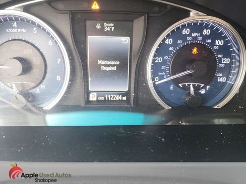 Used 2016 Toyota Camry XLE w/ Moonroof Package image 7