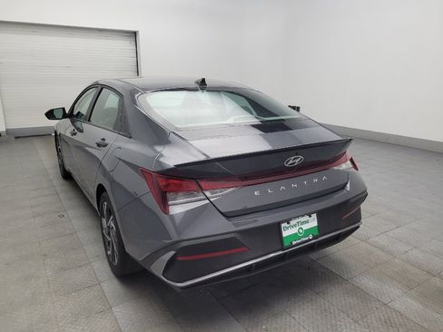 Used 2025 Hyundai Elantra Sport FWD image 5