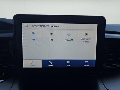 Used 2021 Ford Explorer XLT image 17