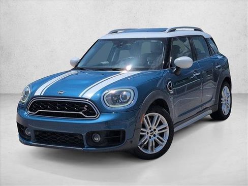Used 2020 MINI Cooper Countryman S w/ Driver Assistance Package FWD image 2