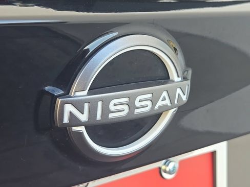 Used 2025 Nissan Kicks SV AWD/4WD image 31