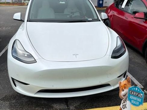 Used 2022 Tesla Model Y Performance AWD/4WD image 2