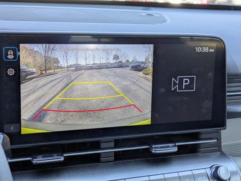 Certified 2025 Hyundai Kona SE image 22