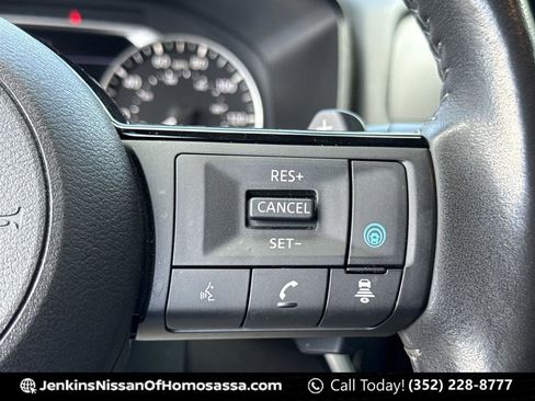Certified 2023 Nissan Rogue SL image 42