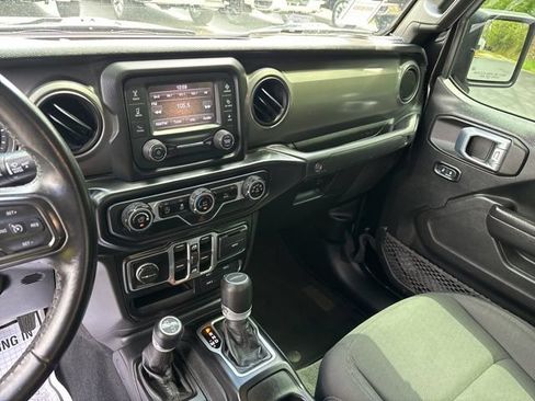 Used 2021 Jeep Gladiator Sport AWD/4WD image 33