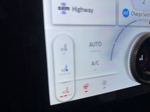 New 2025 Ford Mustang Mach-E Premium image 28