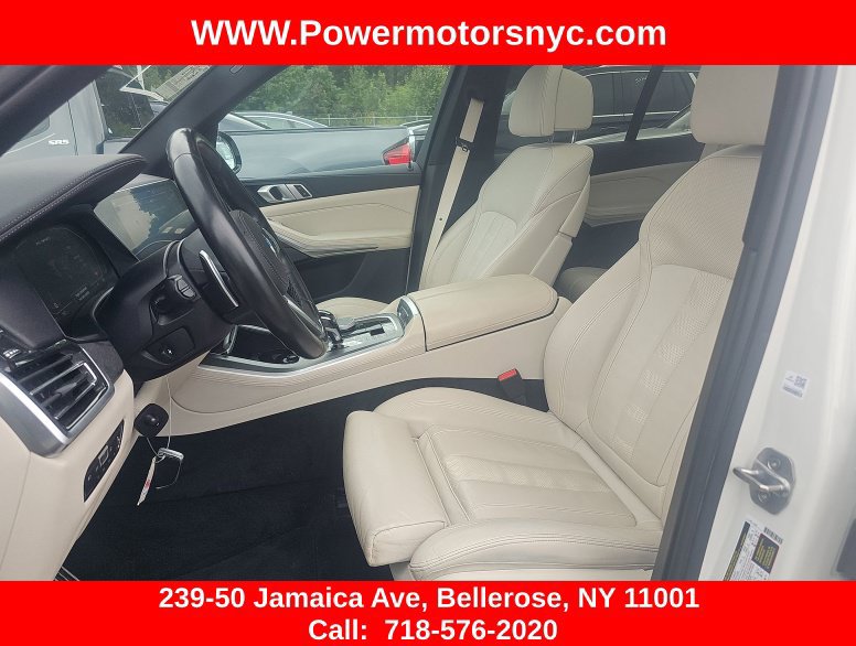 Used 2020 BMW X5 M50i w/ Premium Package AWD/4WD image 3