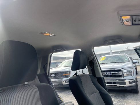 Used 2019 Toyota 4Runner SR5 AWD/4WD image 20