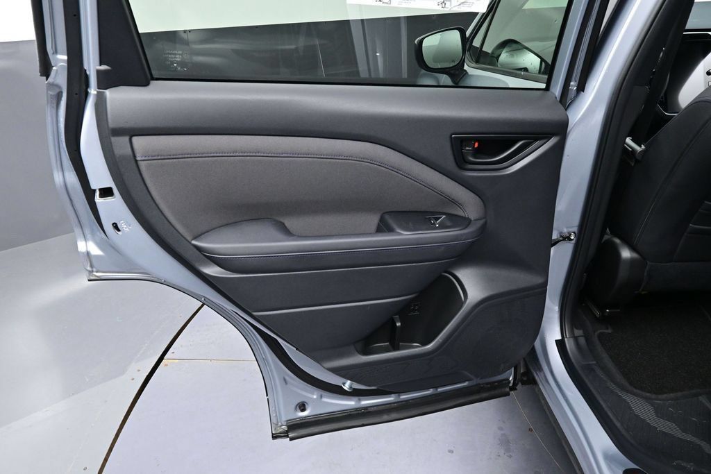 Used 2025 Subaru Forester Premium AWD/4WD image 25